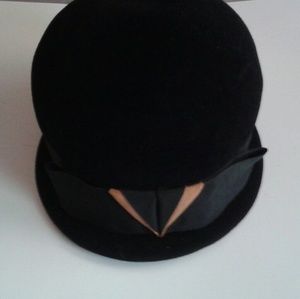 Vintage Caprice Original hat sz. Medium